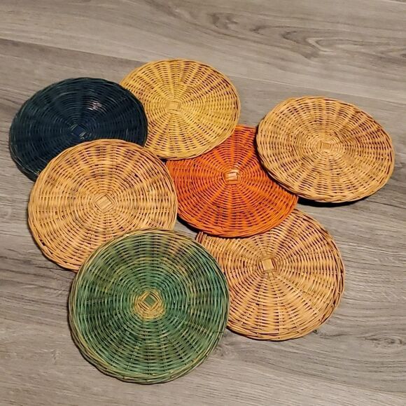 GUC Vintage Wicker Set of 7 Hot Discs - Picture 3 of 3